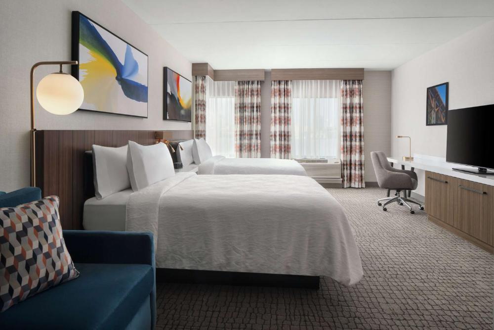 Queen Room with Two Queen Beds and Kitchenette interior